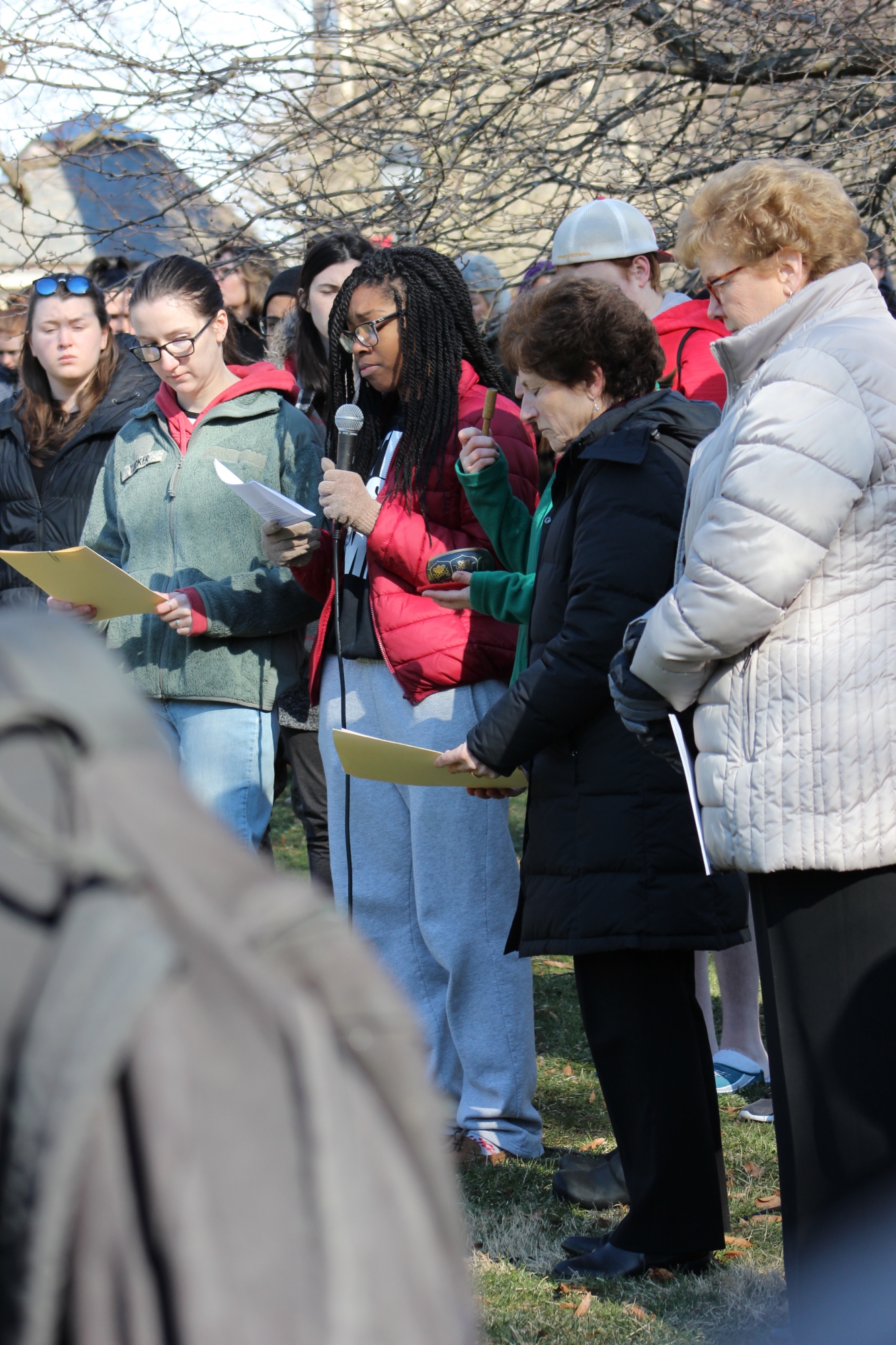 Students, faculty and staff gathered to pay their respects to the lives lost at Parkland and to pray for the government to pass gun reform.